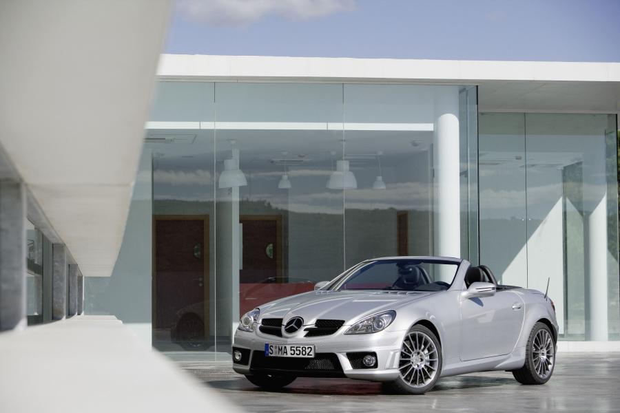  Mercedes-Benz SLK55 AMG 2008 года  (фото 44 из 77)